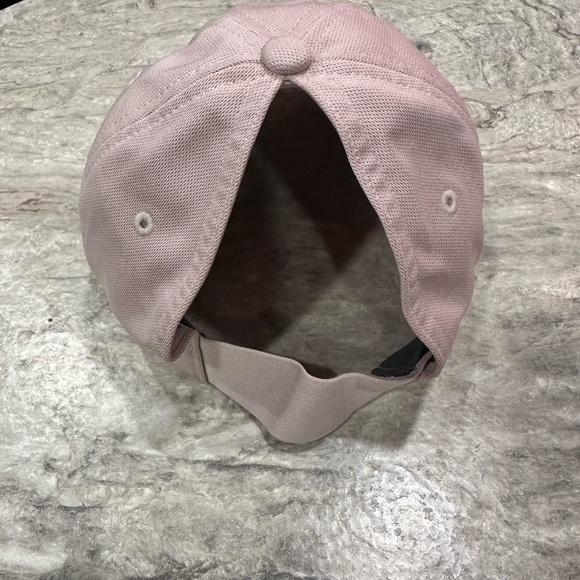 Under Armour Baseball Caps - Set of 4 - Picture 4 of 9